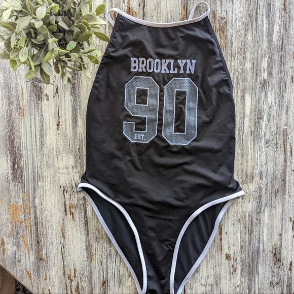 Cross Back One Piece Y2K Inspired Sport Swimsuit Size 10 - Picture 3 of 6